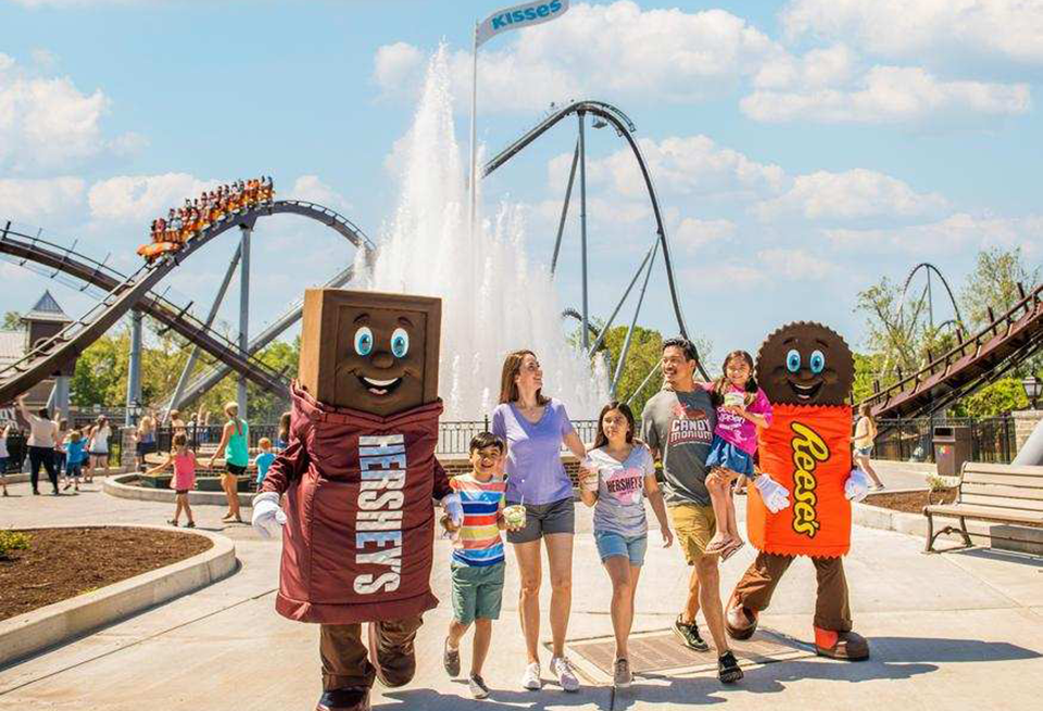 family at hersheypark