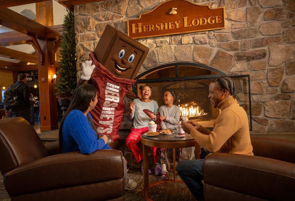 Guests checking in at the Hershey Lodge