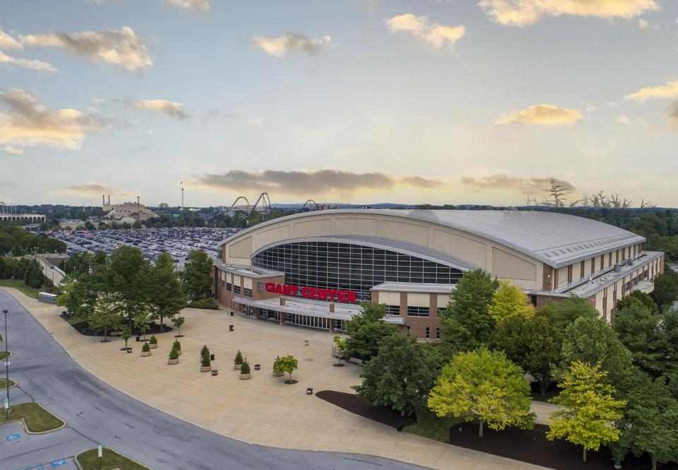 Giant Center Building Exterior